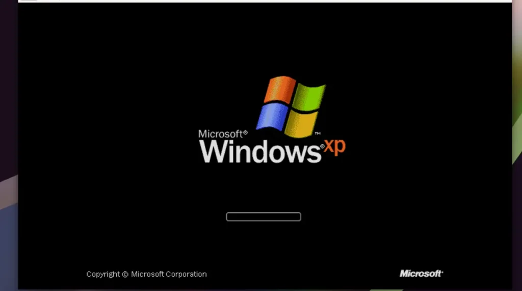 Zrzut ekranu: Uruchamianie się naprawionego Windowsa XP