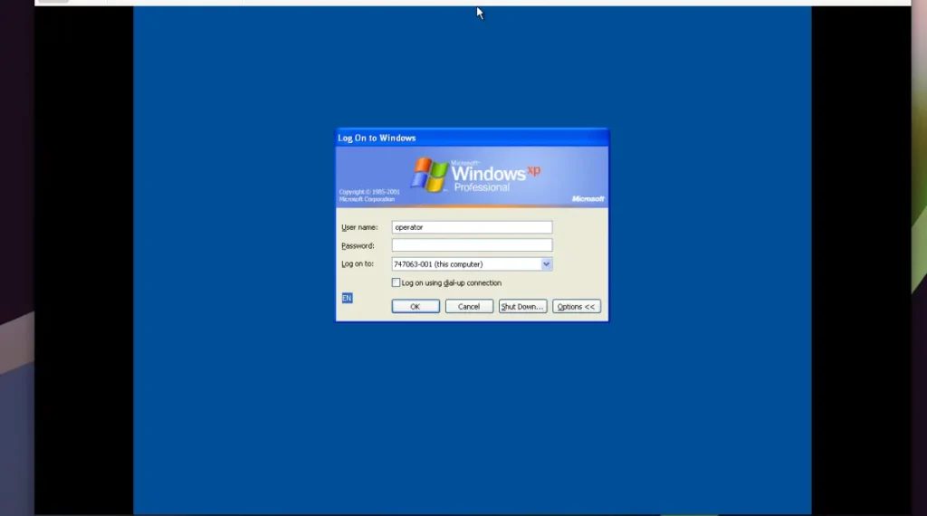 Zrzut ekranu: Ekran logowania, automatycznie uzupełniona nazwa: operator